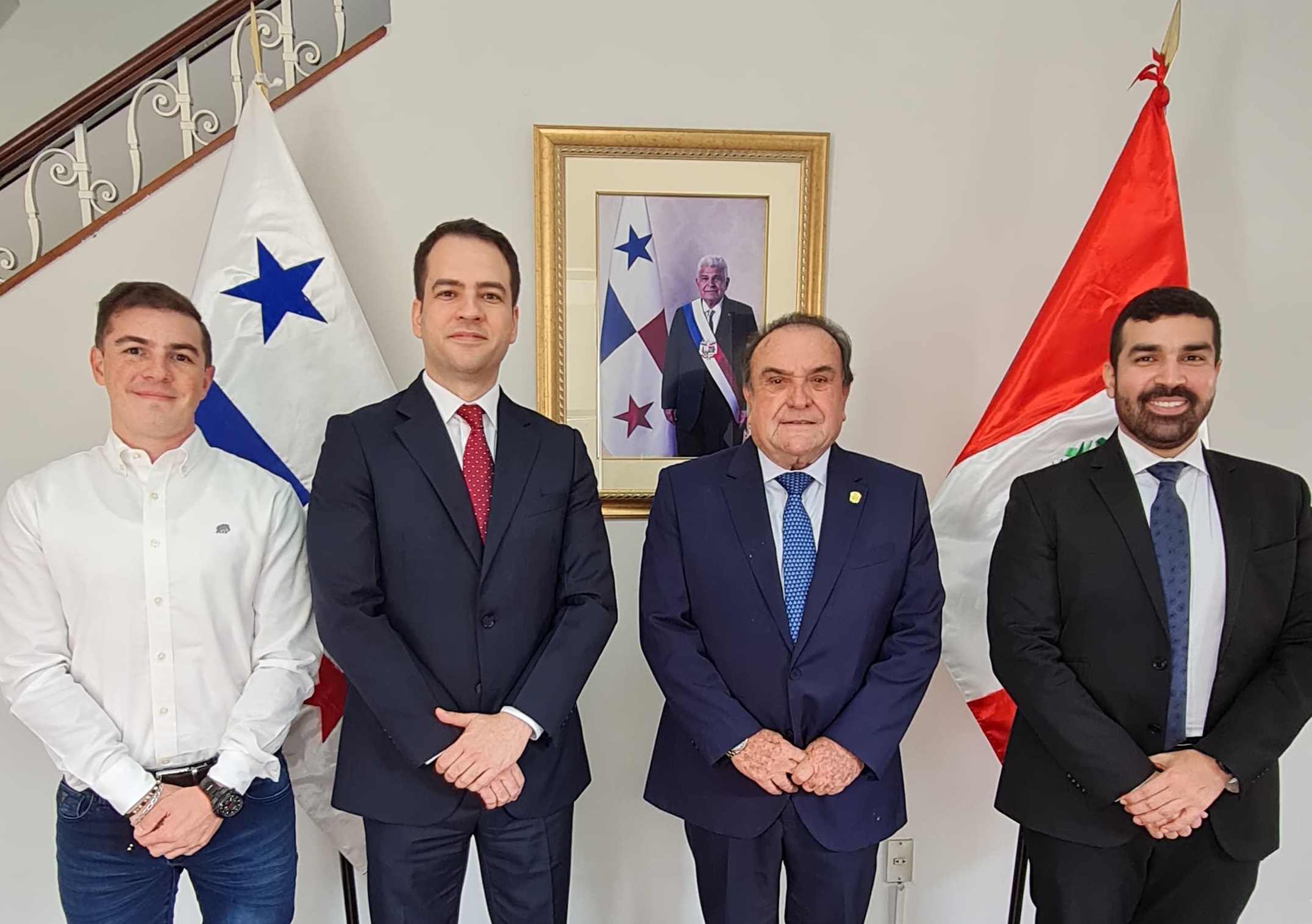 PANAMA INVESTMENT SUMMIT PERÚ