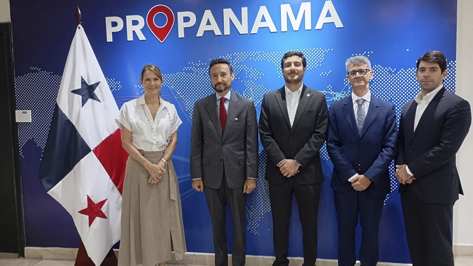 Visita Oficial de la EMBAJADA DE ESPAÑA